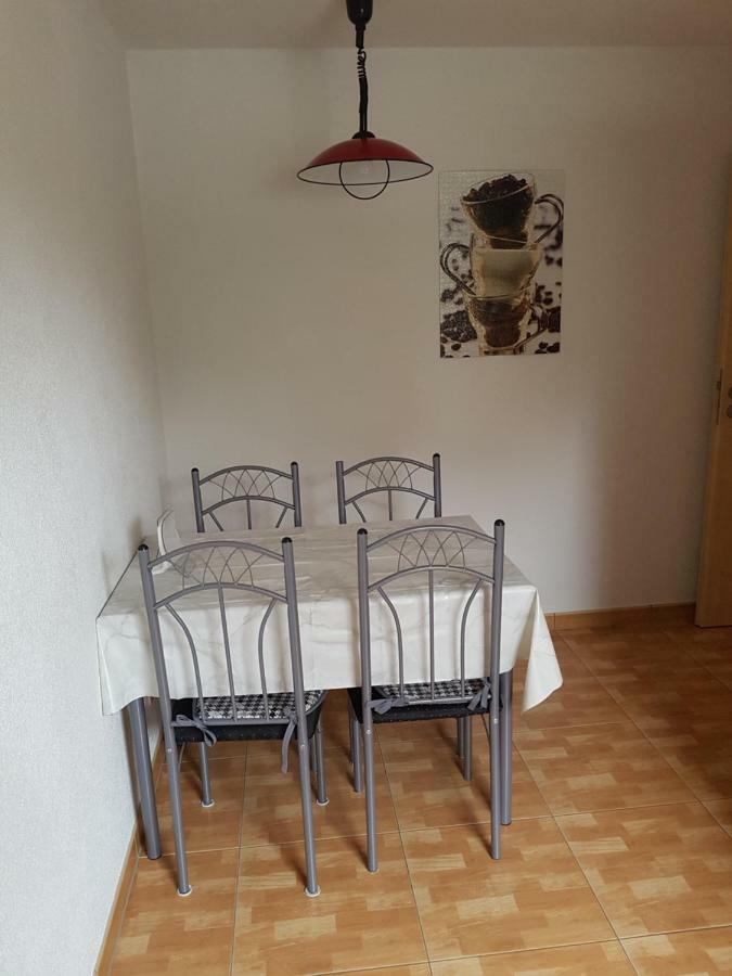 אטנהיים Ferienwohnung Katharina מראה חיצוני תמונה